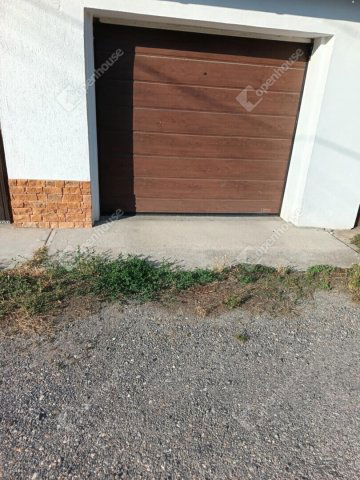 Eladó garázs, Szentesen 8 M Ft / költözzbe.hu