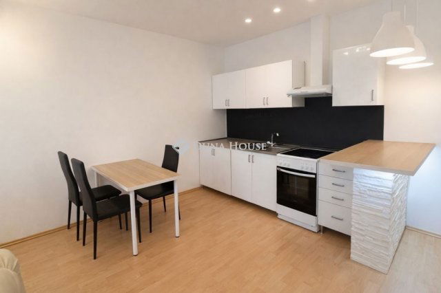 Eladó téglalakás, Dunakeszin 85 M Ft, 3 szobás