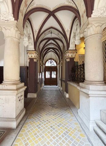 Eladó téglalakás, Budapesten, VI. kerületben 109.9 M Ft