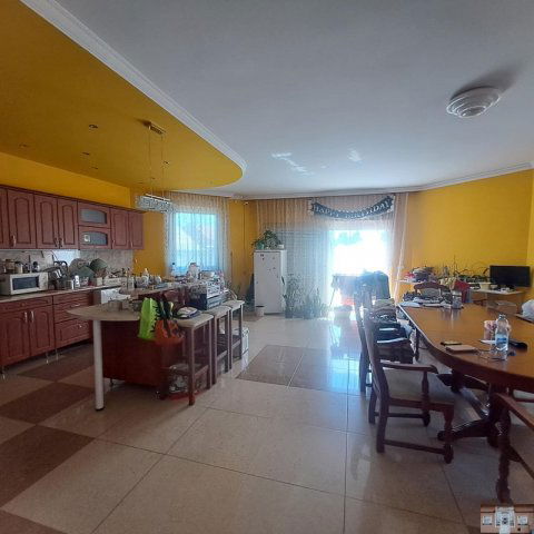 Eladó családi ház, Monoron 94.9 M Ft, 5 szobás
