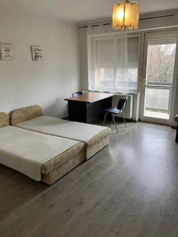 Kiadó téglalakás, albérlet, Debrecenben 240 E Ft / hó, 3 szobás