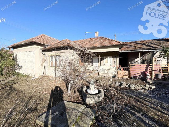 Eladó családi ház, Kocséren 15.9 M Ft, 2 szobás