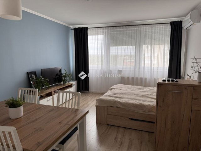 Eladó panellakás, Budapesten, XIV. kerületben 71.5 M Ft, 2 szobás