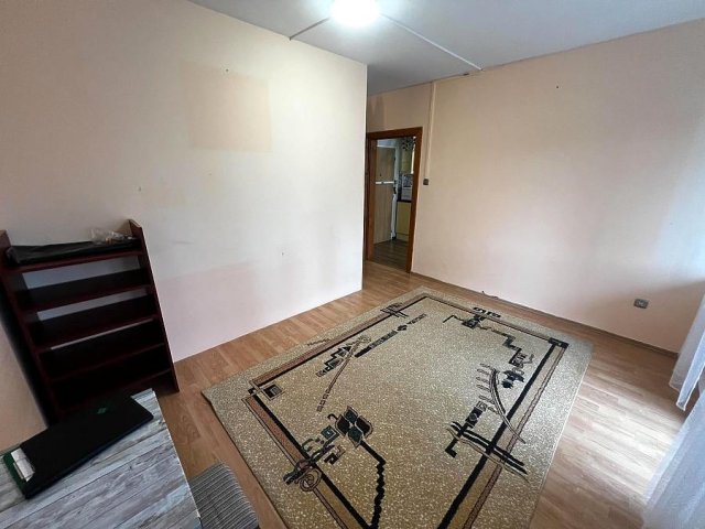Eladó panellakás, Gödöllőn 64.9 M Ft, 3 szobás