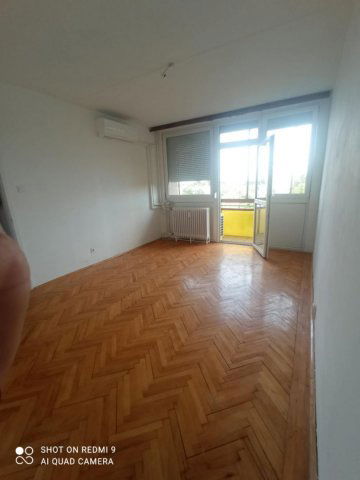 Eladó panellakás, Debrecenben 64.9 M Ft, 3 szobás
