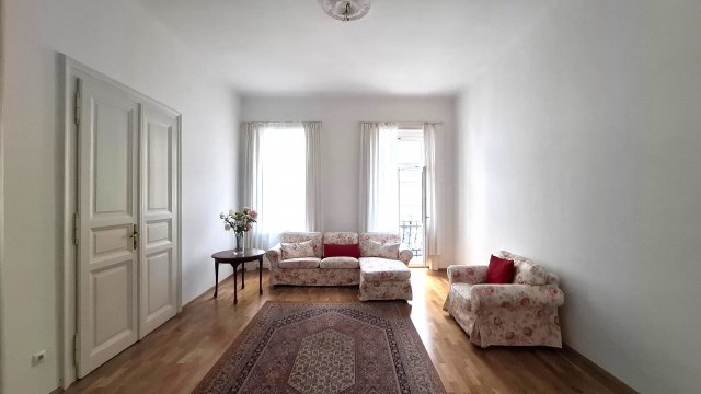Kiadó téglalakás, albérlet, V. kerületben, Molnár utcában