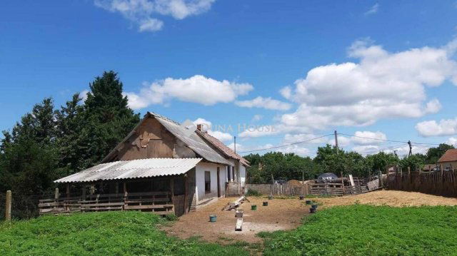 Eladó családi ház, Ököritófülpösön 7.99 M Ft, 1 szobás