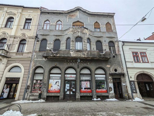 Eladó téglalakás, Miskolcon 80 M Ft, 5+2 szobás