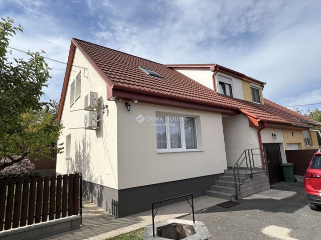 Eladó ikerház, Érden 129 M Ft, 4 szobás / költözzbe.hu