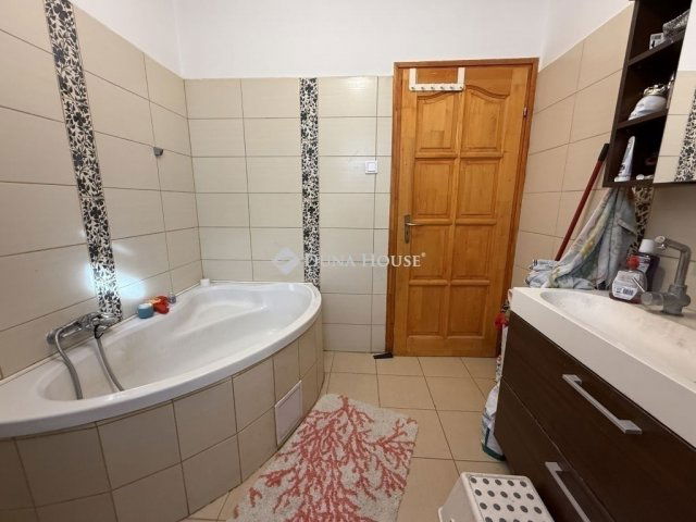 Eladó családi ház, Gyömrőn 95 M Ft, 5 szobás