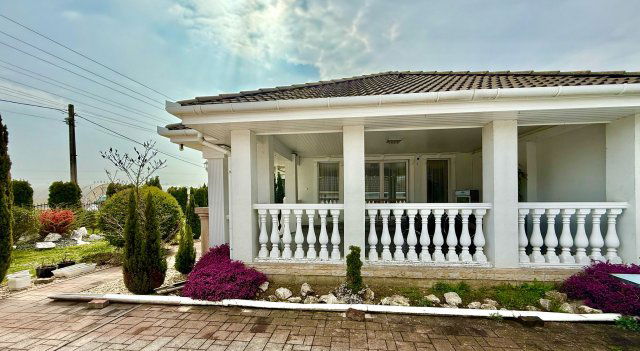 Eladó családi ház, Sárváron 129 M Ft, 3 szobás