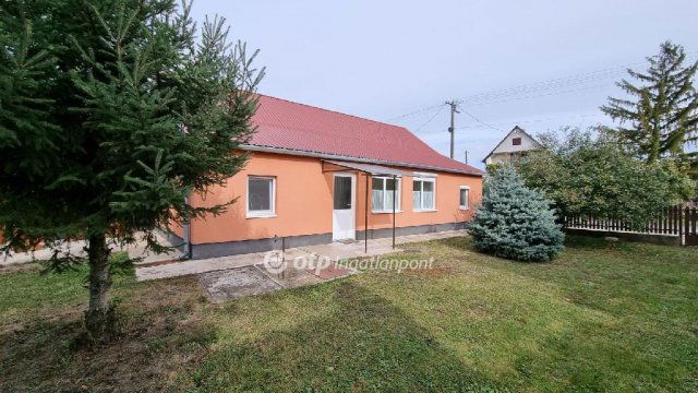 Eladó családi ház, Nádudvaron 33.9 M Ft, 1+1 szobás