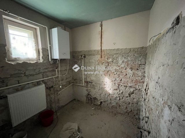 Eladó családi ház, Gyömrőn 79.99 M Ft, 4 szobás