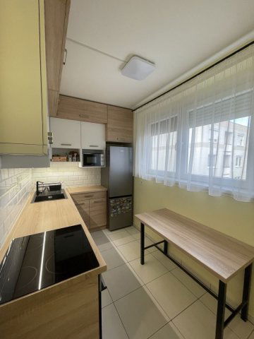 Eladó panellakás, Mosonmagyaróváron 48 M Ft, 2 szobás