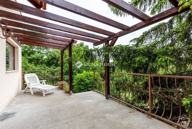 Eladó családi ház, Szentendrén 159 M Ft, 4 szobás