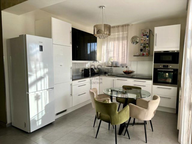 Eladó ikerház, Dunakeszin 189 M Ft, 6 szobás