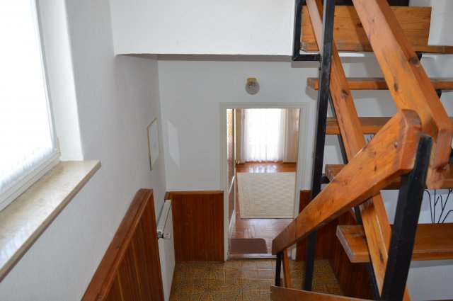 Eladó családi ház, Dorogon 57.5 M Ft, 3 szobás