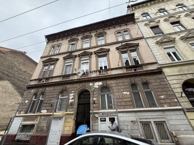 Eladó téglalakás, Budapesten, VII. kerületben 45 M Ft, 1 szobás