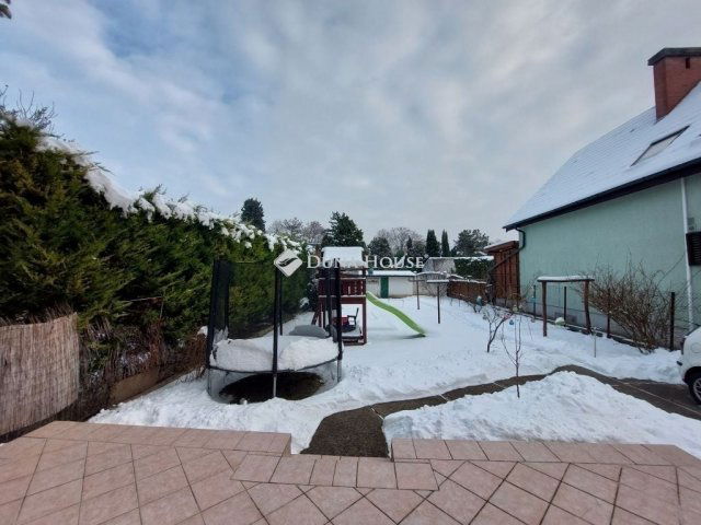 Eladó családi ház, Budapesten, III. kerületben 230 M Ft