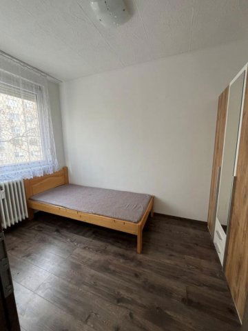 Eladó panellakás, Debrecenben 67 M Ft, 3+1 szobás