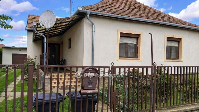 Eladó családi ház, Zalaegerszegen 46.6 M Ft, 3 szobás