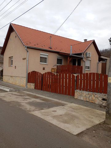 Eladó családi ház, Alsónánán 35 M Ft, 2 szobás