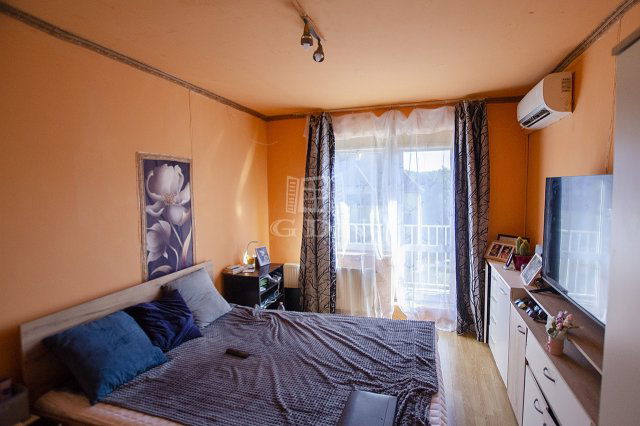 Eladó panellakás, Tökölön 44.9 M Ft, 2 szobás