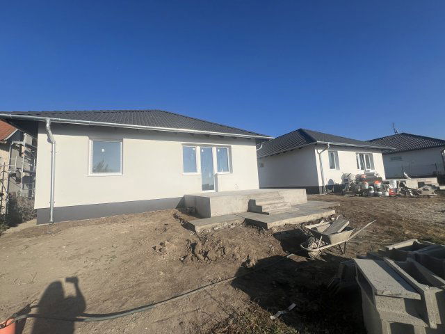 Eladó családi ház, Dunavarsányban 125 M Ft, 5 szobás