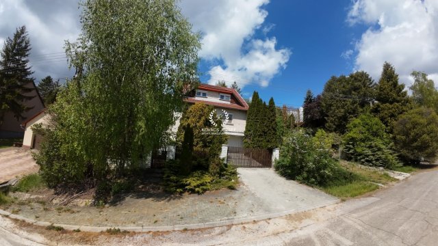 Eladó családi ház, Ózdon 29.9 M Ft, 3 szobás