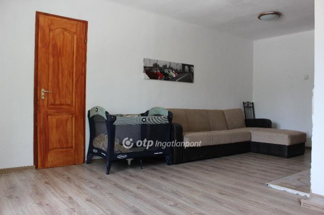 Eladó családi ház, Szolnokon 42 M Ft, 2+1 szobás