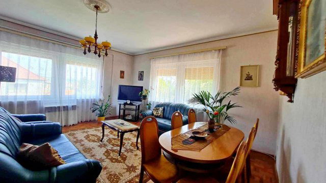 Eladó családi ház, Egerben 99 M Ft, 5 szobás