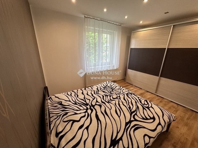 Eladó családi ház, Albertirsán 130 M Ft, 4 szobás