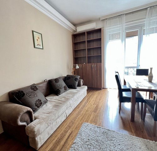 Kiadó téglalakás, albérlet, VII. kerületben, Károly körúton