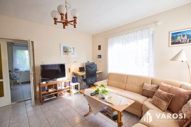 Eladó családi ház, Békéscsabán 74.9 M Ft, 5 szobás