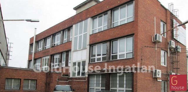 Eladó ipari ingatlan, Komáromban 1100 M Ft / költözzbe.hu