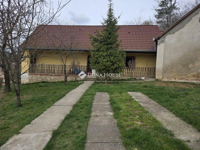 Eladó családi ház, Mecsekpölöskén 34.99 M Ft, 2 szobás