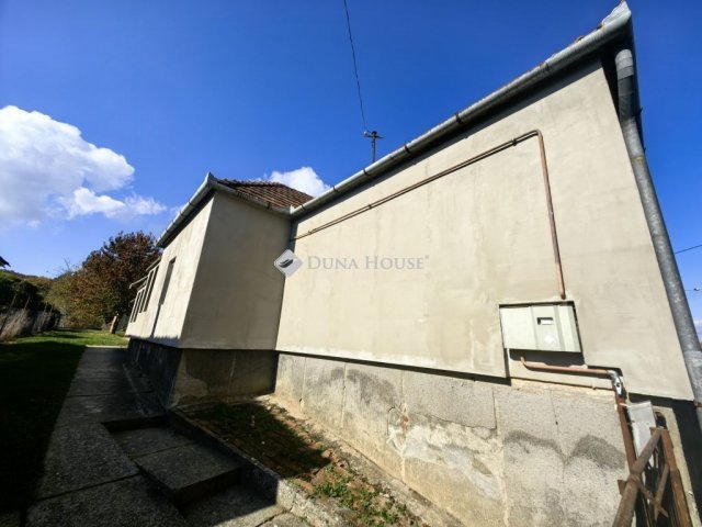 Eladó családi ház, Lovásziban 21 M Ft, 4 szobás