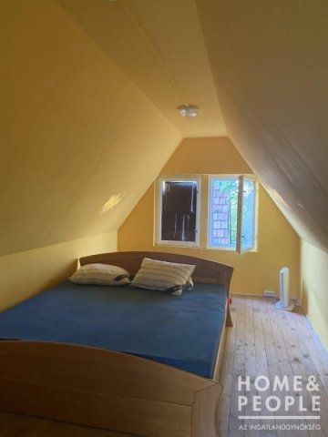 Eladó családi ház, Szegeden 23.9 M Ft, 2 szobás