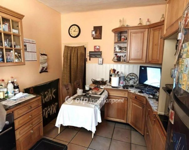 Eladó családi ház, Alsónémediben 89 M Ft, 5 szobás