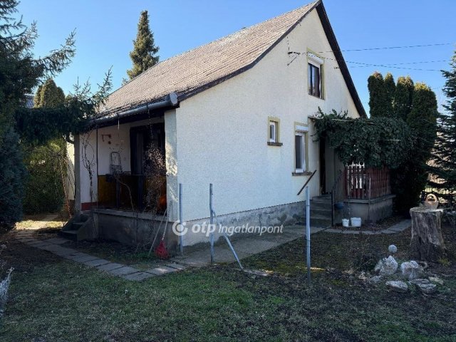 Eladó családi ház, Velencén 69 M Ft, 4 szobás