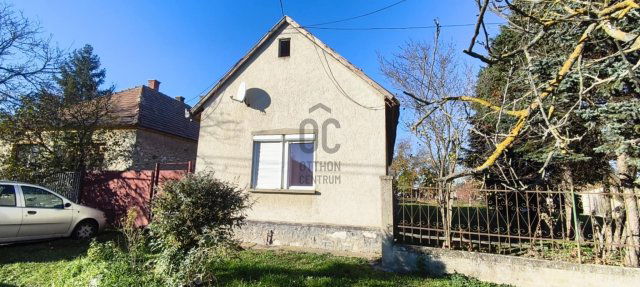 Eladó családi ház, Nyirádon 21.9 M Ft, 4 szobás