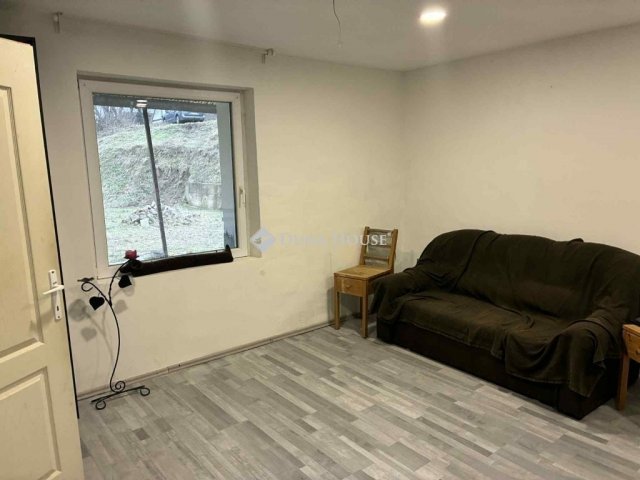 Eladó családi ház, Hásságyon 29.9 M Ft, 2 szobás