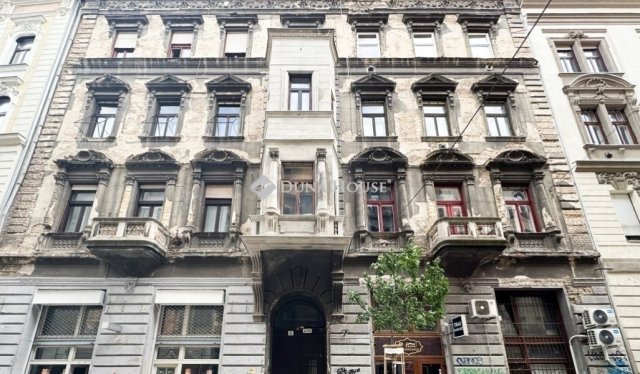 Eladó téglalakás, Budapesten, VII. kerületben 99.9 M Ft