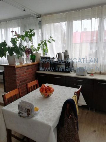 Eladó téglalakás, Nyíregyházán 62 M Ft, 2 szobás