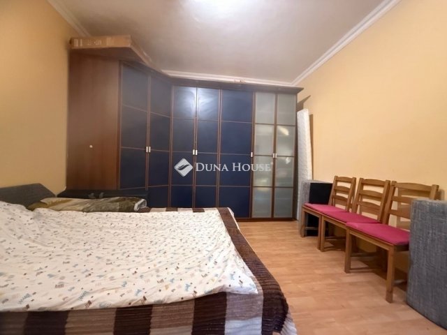 Eladó téglalakás, Budapesten, VIII. kerületben 57.365 M Ft