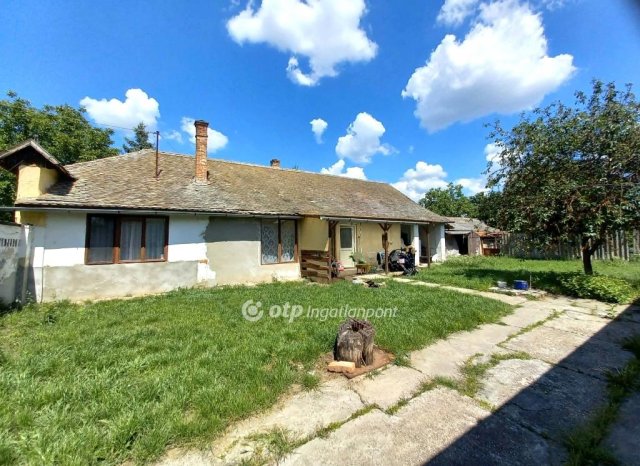 Eladó családi ház, Csongrádon 45 M Ft, 2+1 szobás