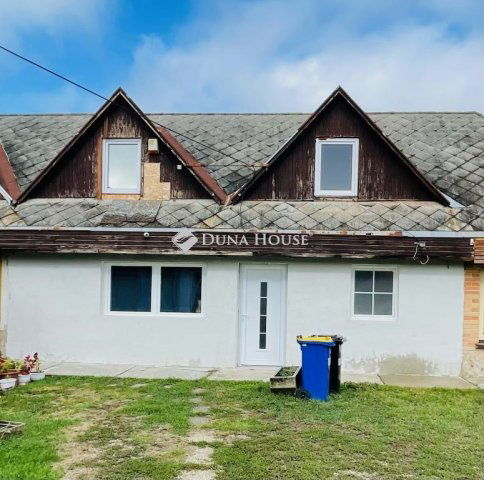 Eladó üzlethelyiség, Szigetcsépen 35 M Ft, 4 szobás