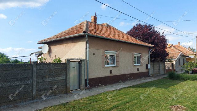 Eladó családi ház, Kétegyházán 13.9 M Ft, 3 szobás