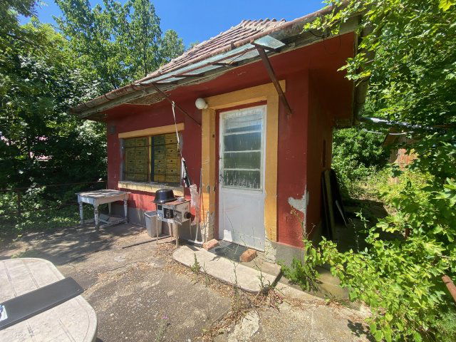 Eladó családi ház, Budaörsön 15.5 M Ft, 1 szobás