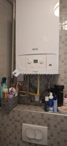 Eladó téglalakás, Pécsett 67.9 M Ft, 1+2 szobás